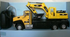 COMBO CAMION ED ESCAVATORE DA