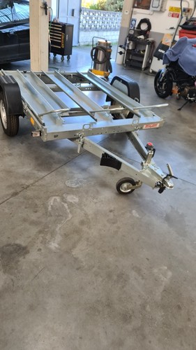 Rimorchio per auto - rimorchio,