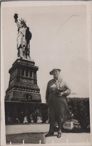 Cartolina rppc statua - statua, della