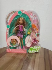 Winx Club Flora bambola Mattel