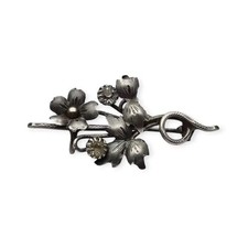 Spilla antica in argento con