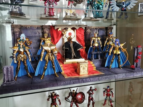 Diorama myth cloth saint - diorama,