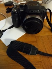 Panasonic LUMIX DMC-FZ40 - Fotocamera digitale di alta qualità: NECESSITA DI BATTERIA