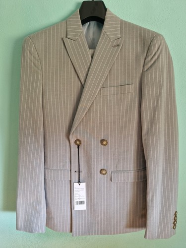 Completo uomo elegante - , isaac