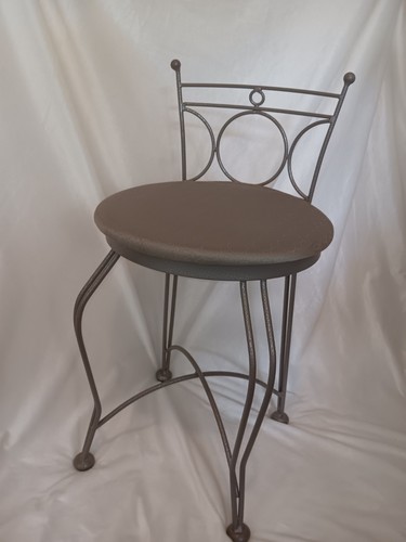 Sgabello sedia mobile