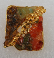 Nuovo modello: spilla dal