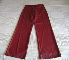 pantaloni rossi simil-pelle
