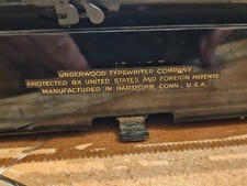 MÁQUINA DE ESCRIBIR UNDERWOOD