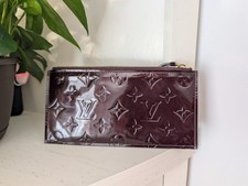 ​Pochette Louis Vuitton