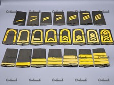 DISTINTIVO GRADO DI SERVIZIO ESERCITO TEDESCO / PASSANTI - MARINA - GIALLO SU OLIVA - BW