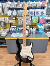 FENDER MEXICO Standard