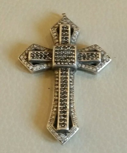 Croce ciondolo per catena