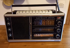 Radio GRUNDIG  Satellit 2100