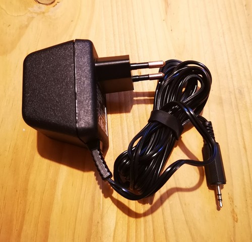 Alimentatore caricabatterie