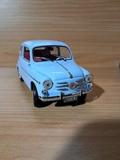 Solido Fiat 600 Berlina  1/18