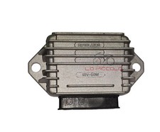 Regolatore tensione piaggio - di,