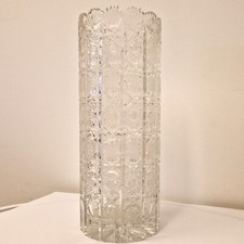 Vaso in cristallo di Boemia intagliato e sagomato