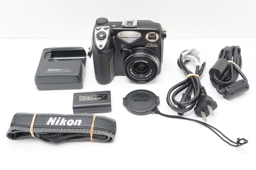 Fotocamera digitale nikon - fotocamera,