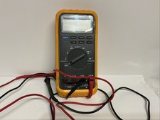Multimetro digitale Fluke 83