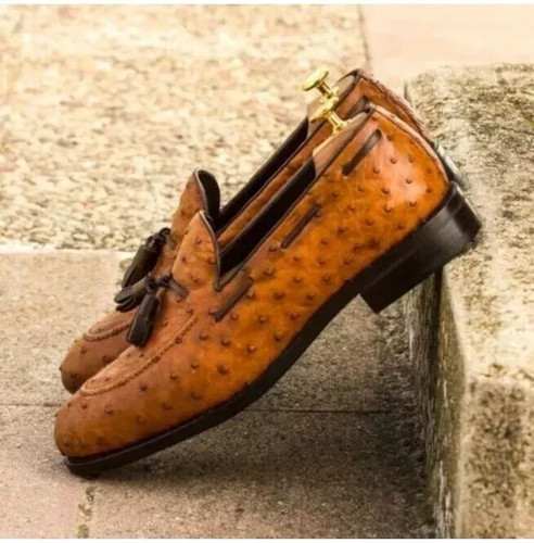 Scarpe eleganti mocassini