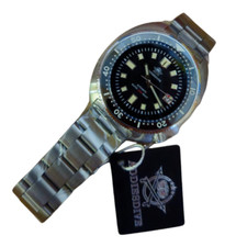 Addiesdive  Deep Sea Hunter