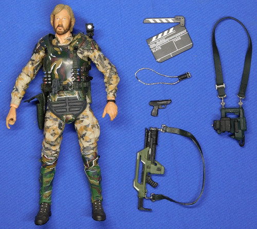 Aliens director james cameron - aliens,