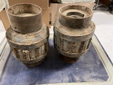 coppia di mozzi antichi in legno e ferro per ruote carro vintage molto pesanti