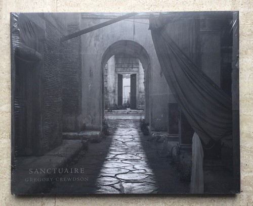 Gregory crewdson sanctuaire - gregory,