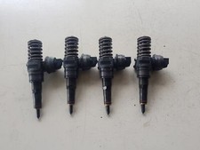 0414720215 SET 4 INIETTORI VOLKSWAGEN GOLF V 1.9 D 77KW 2006 038130073AG