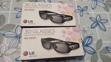 2 paia di occhiali per proiettori TV 3D LG AG-S250