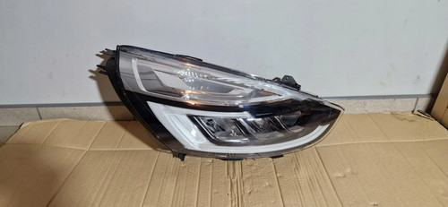Faro proiettore anteriore