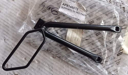 Aprilia supporto pedana - supporto, dx