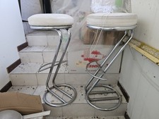 Set di Due Sgabelli da Bar Moderni