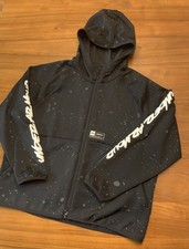 Felpa con cappuccio Under