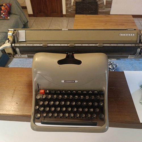 Macchina scrivere olivetti - macchina, da