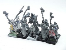 10 miniature flagellanti