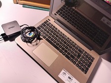 pc portatile ASUS 15.6"  intel