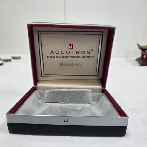 Bulova accutron 412 - bulova,