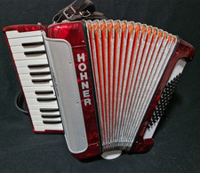 Hohner Junior 48