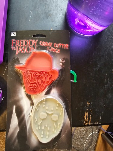 Tagliabiscotti freddy jason - freddy, vs
