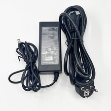 Caricabatteria adattatore di