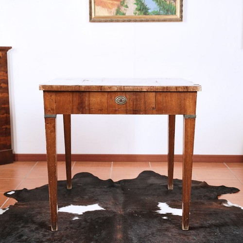 Tavolo del 1800 piedi a - piedi,