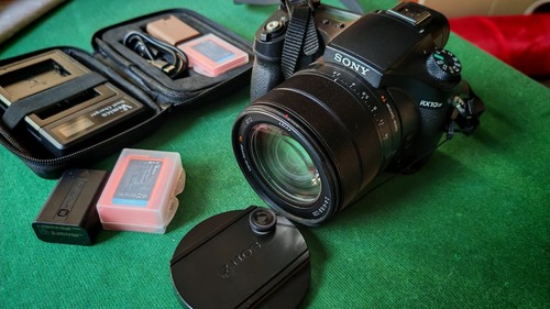 Sony cyber shot rx10 - rx10, +