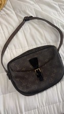 Louis Vuitton Jeune Fille •