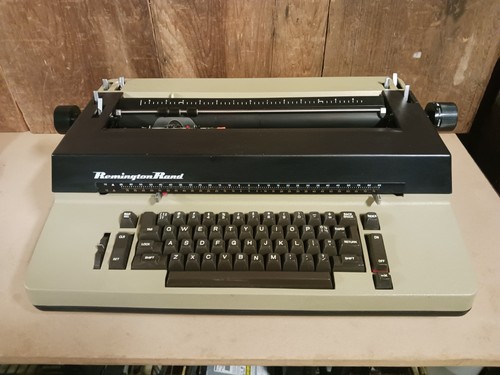Macchina scrivere remington - da,