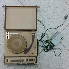 Antico fonografo Made in Japan