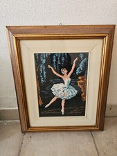 QUADRO RICAMATO A MANO MEZZO