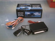 Chiusura centralizzata universale con 2 telecomandi ed apertura baule portellone