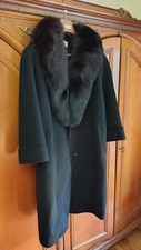 Cappotto di lana con collo in