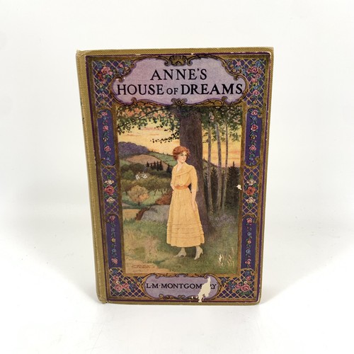 Anne house dreams - house,